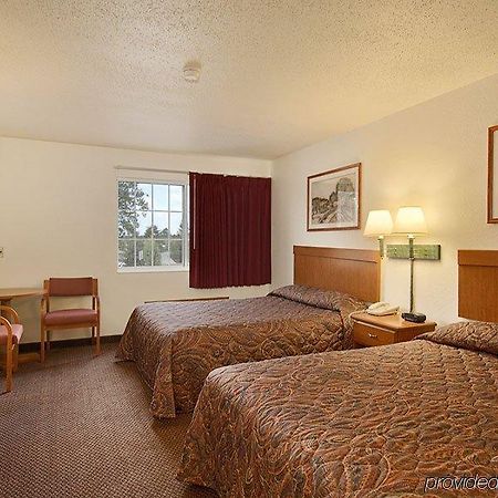 Wamego Inn And Suites Værelse billede