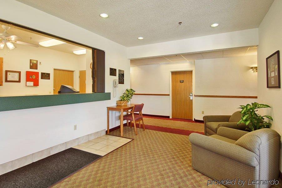 Wamego Inn And Suites Interiør billede