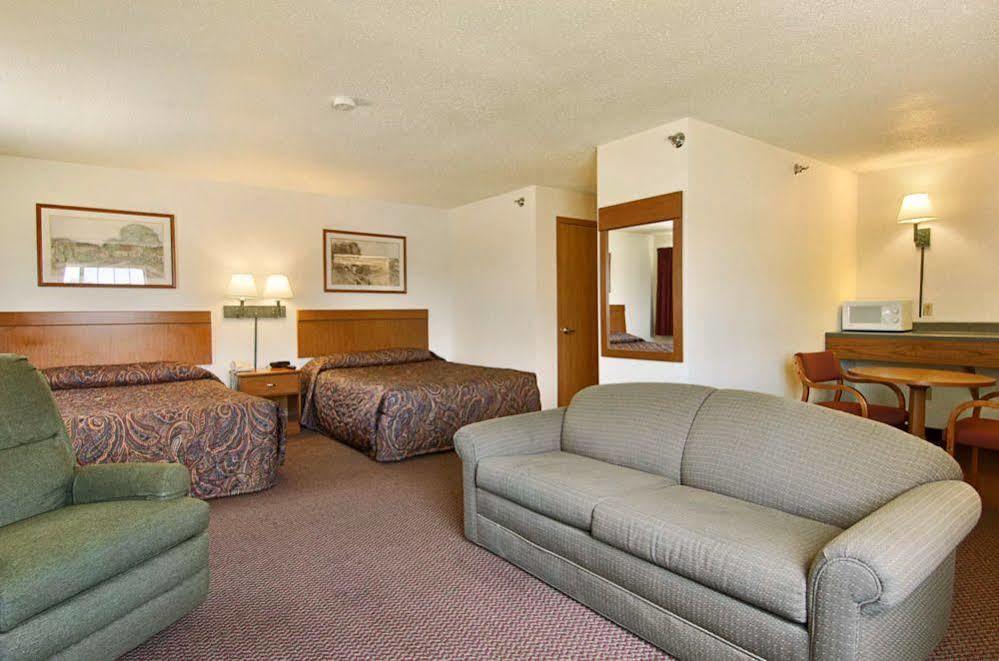 Wamego Inn And Suites Værelse billede